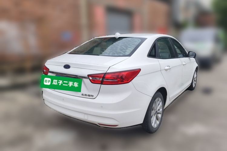 Used Ford Escort 2015 1.5L Automatic Fashion Model Rear Right 45 Deg