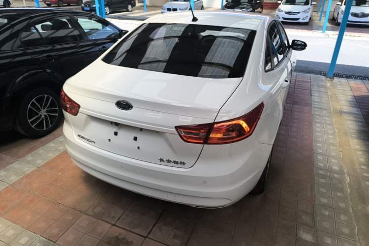 Used Ford Escort 2015 1.5L Automatic Comfort Edition Rear Right 45 Deg