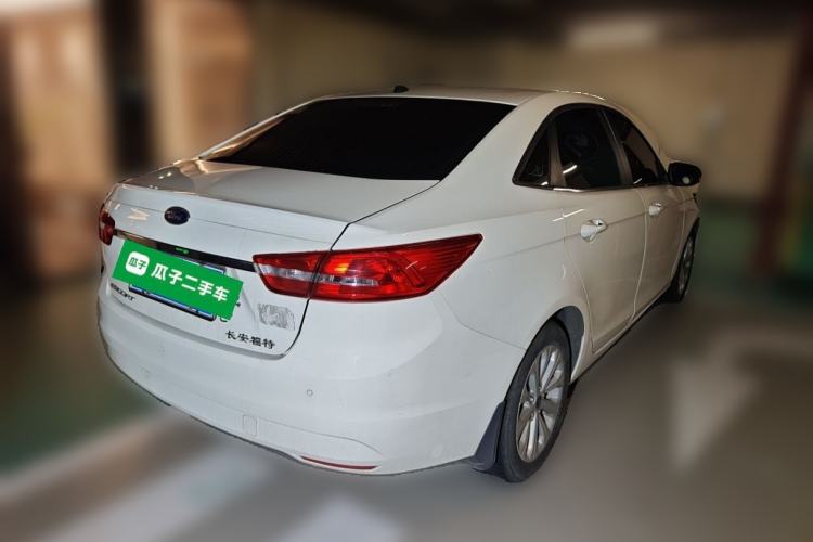 Used Ford Escort 2015 1.5L Automatic Fashion Model Rear Right 45 Deg