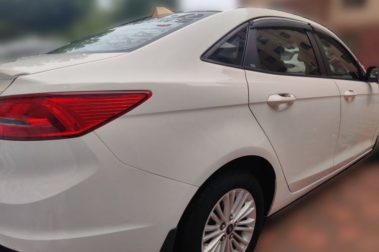 Used Ford Escort 2015 1.5L Manual Comfort Model Rear Right 45 Deg
