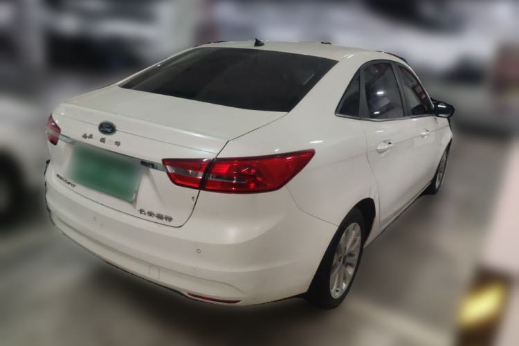 Used Ford Escort 2015 1.5L Automatic Fashion Model Rear Right 45 Deg