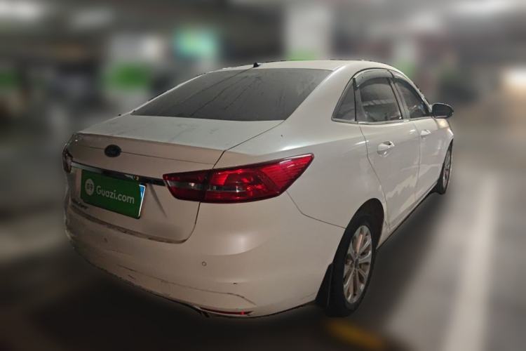 Used Ford Escort 2015 1.5L Automatic Fashion Model Rear Right 45 Deg