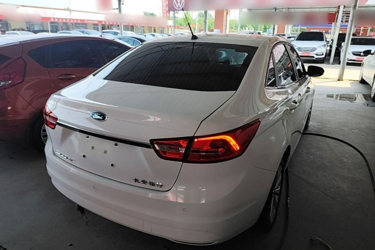 Used Ford Escort 2015 1.5L Manual Fashion Edition Rear Right 45 Deg