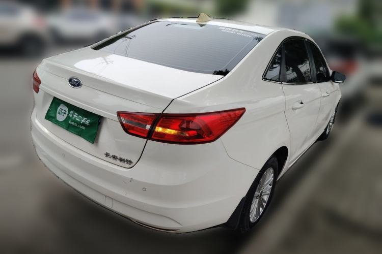 Used Ford Escort 2015 1.5L Automatic Comfort Edition Rear Right 45 Deg