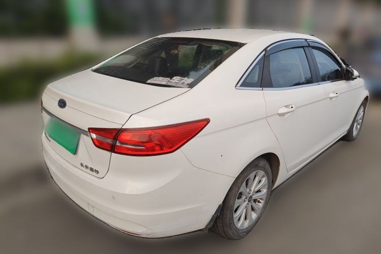 Used Ford Escort 2015 1.5L Automatic Fashion Model Rear Right 45 Deg