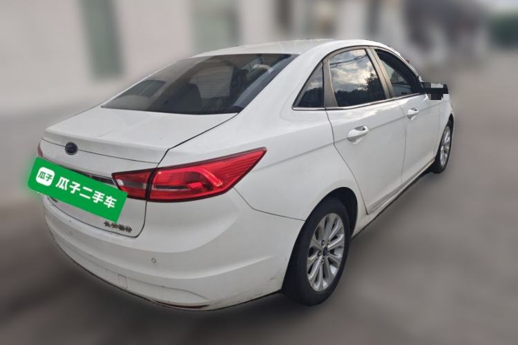 Used Ford Escort 2015 1.5L Automatic Fashion Model Rear Right 45 Deg