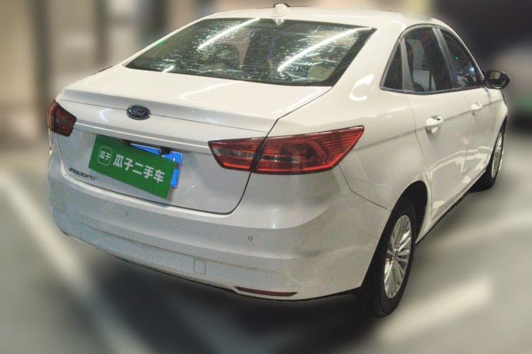 Used Ford Escort 2015 1.5L Automatic Comfort Edition Rear Right 45 Deg