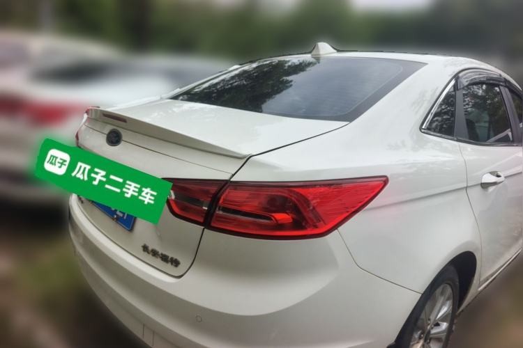 Used Ford Escort 2015 1.5L Automatic Fashion Model Rear Right 45 Deg