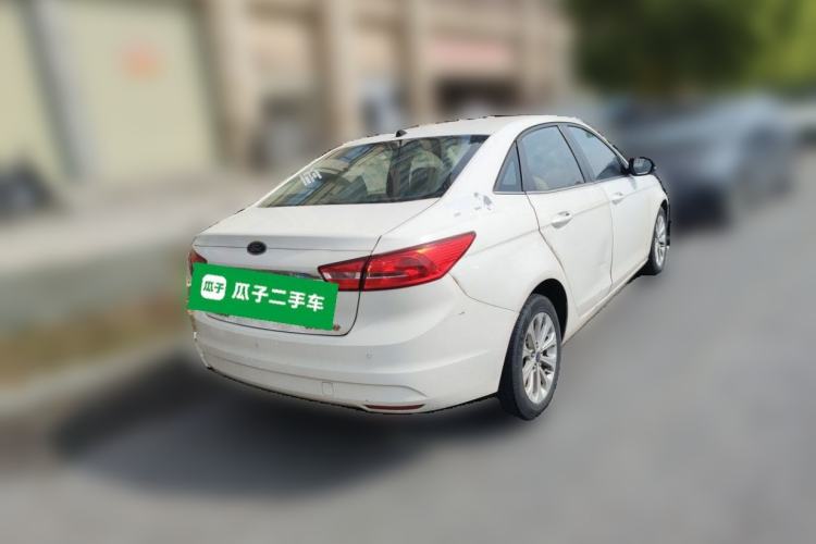 Used Ford Escort 2015 1.5L Automatic Fashion Model Rear Right 45 Deg
