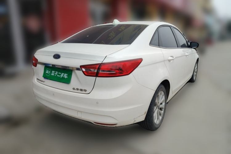 Used Ford Escort 2015 1.5L Automatic Fashion Model Rear Right 45 Deg