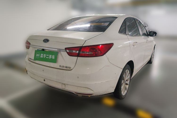 Used Ford Escort 2015 1.5L Automatic Fashion Model Rear Right 45 Deg