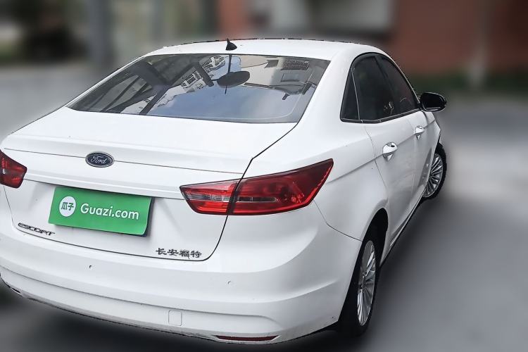 Used Ford Escort 2015 1.5L Automatic Comfort Edition Rear Right 45 Deg