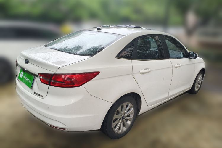 Used Ford Escort 2015 1.5L Automatic Fashion Model Rear Right 45 Deg