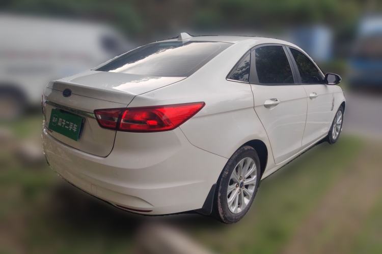 Used Ford Escort 2015 1.5L Automatic Fashion Model Rear Right 45 Deg