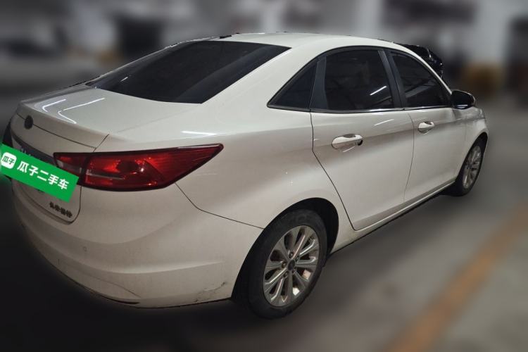 Used Ford Escort 2015 1.5L Automatic Fashion Model Rear Right 45 Deg