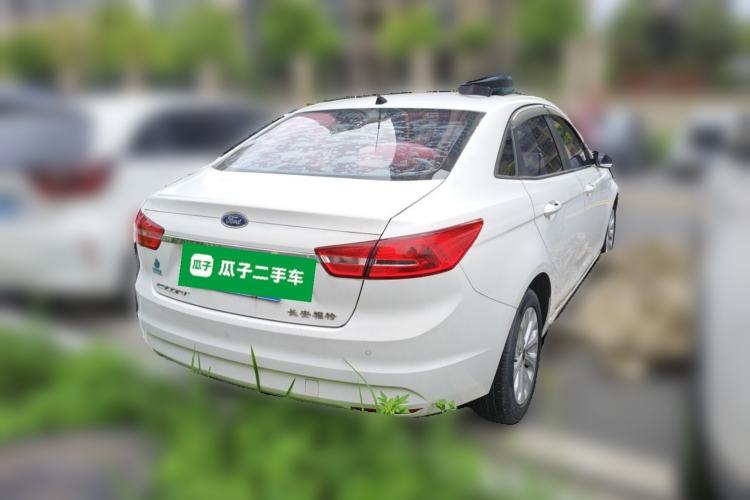 Used Ford Escort 2015 1.5L Automatic Fashion Model Rear Right 45 Deg