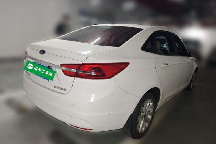 Used Ford Escort 2015 1.5L Automatic Fashion Model Rear Right 45 Deg
