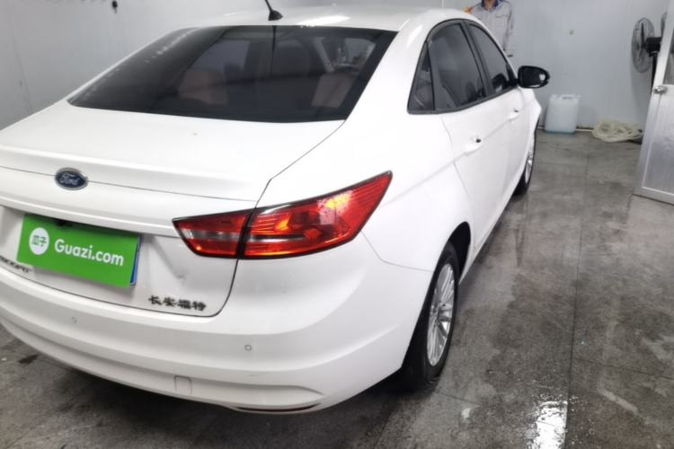 Used Ford Escort 2015 1.5L Automatic Comfort Edition Rear Right 45 Deg