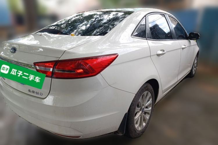 Used Ford Escort 2015 1.5L Automatic Fashion Model Rear Right 45 Deg