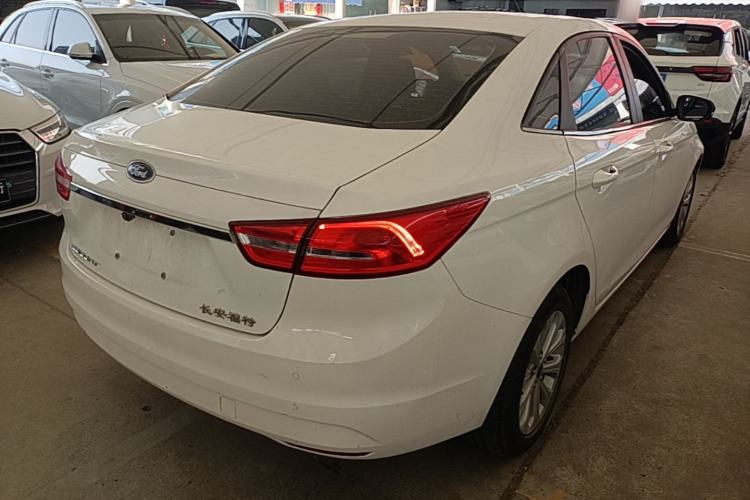 Used Ford Escort 2015 1.5L Automatic Fashion Model Rear Right 45 Deg