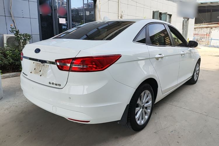Used Ford Escort 2015 1.5L Automatic Fashion Model Rear Right 45 Deg