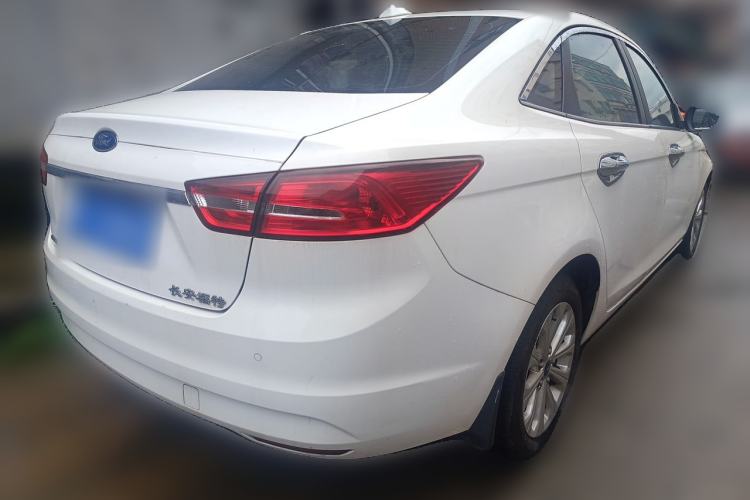 Used Ford Escort 2015 1.5L Manual Fashion Edition Rear Right 45 Deg