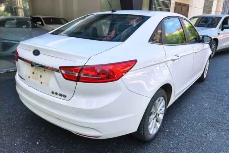 Used Ford Escort 2015 1.5L Automatic Fashion Model Rear Right 45 Deg