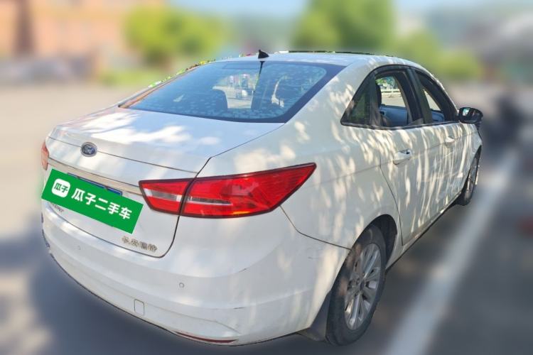 Used Ford Escort 2015 1.5L Manual Fashion Edition Rear Right 45 Deg