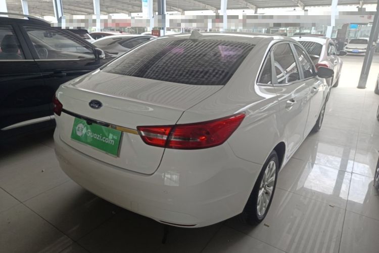 Used Ford Escort 2015 1.5L Automatic Fashion Model Rear Right 45 Deg
