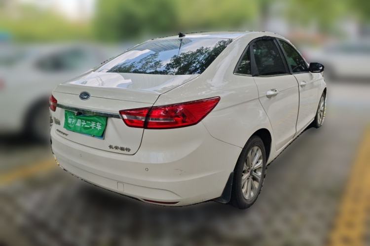 Used Ford Escort 2015 1.5L Automatic Fashion Model Rear Right 45 Deg