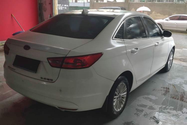 Used Ford Escort 2015 1.5L Automatic Comfort Edition Rear Right 45 Deg