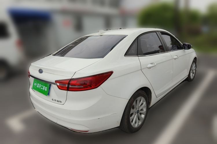 Used Ford Escort 2015 1.5L Automatic Fashion Model Rear Right 45 Deg