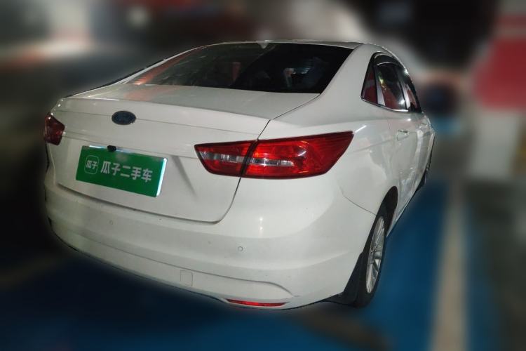 Used Ford Escort 2015 1.5L Automatic Comfort Edition Rear Right 45 Deg