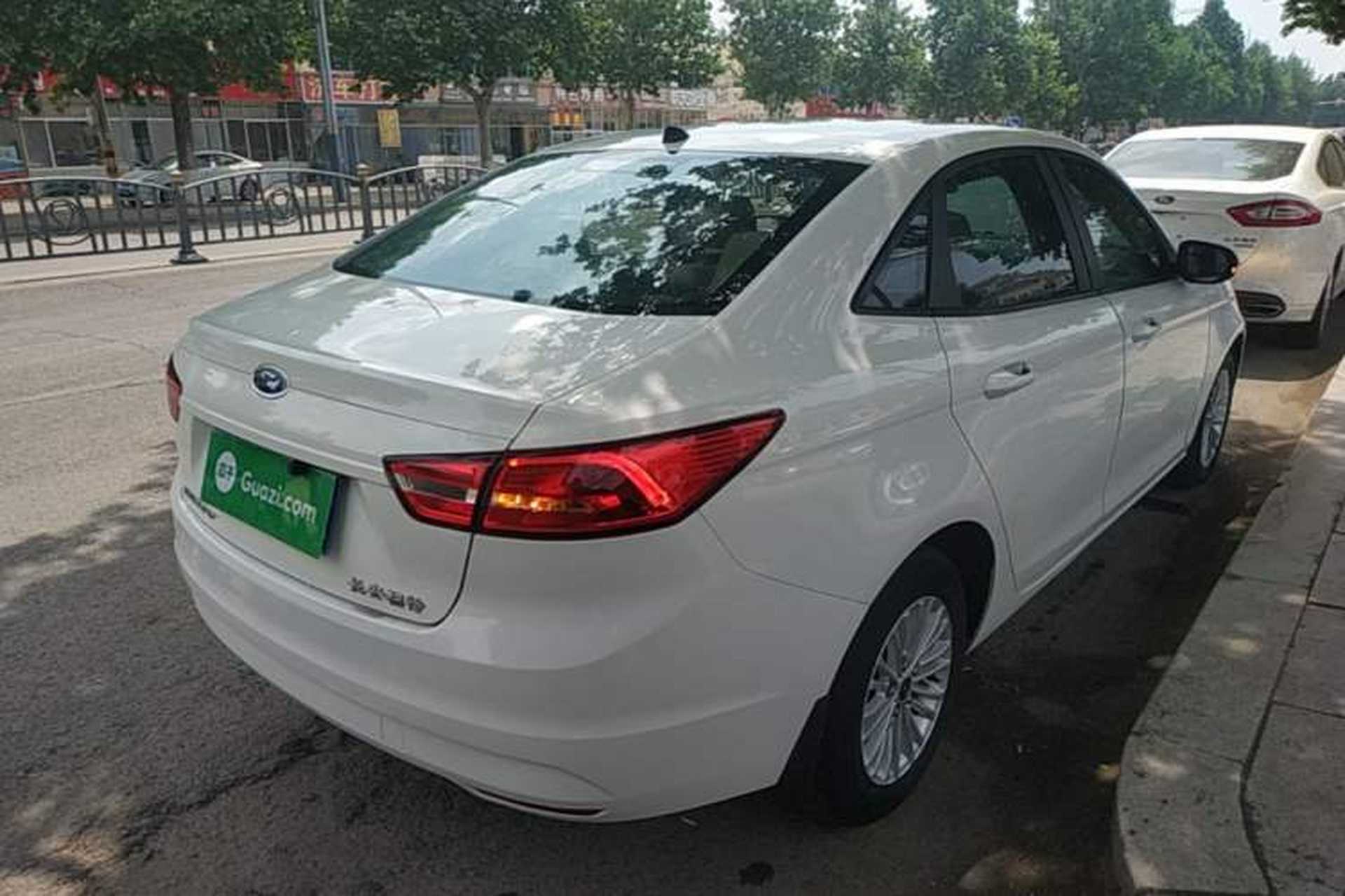 Used Ford Escort 2015 1.5L Automatic Comfort Edition Rear Right 45 Deg