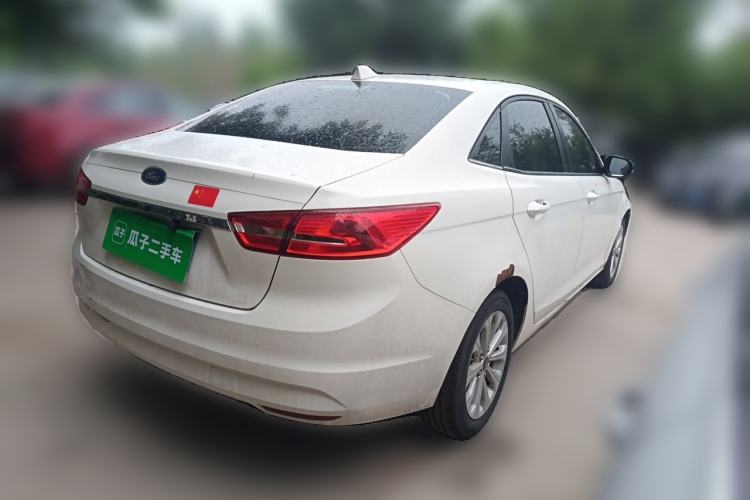 Used Ford Escort 2015 1.5L Automatic Fashion Model Rear Right 45 Deg