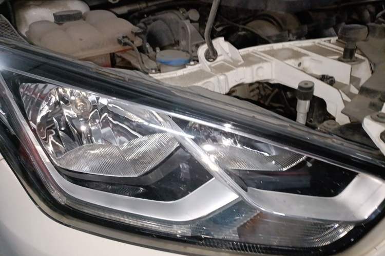 Used Ford Escort 2015 1.5L Manual Comfort Model Right Front Headlight