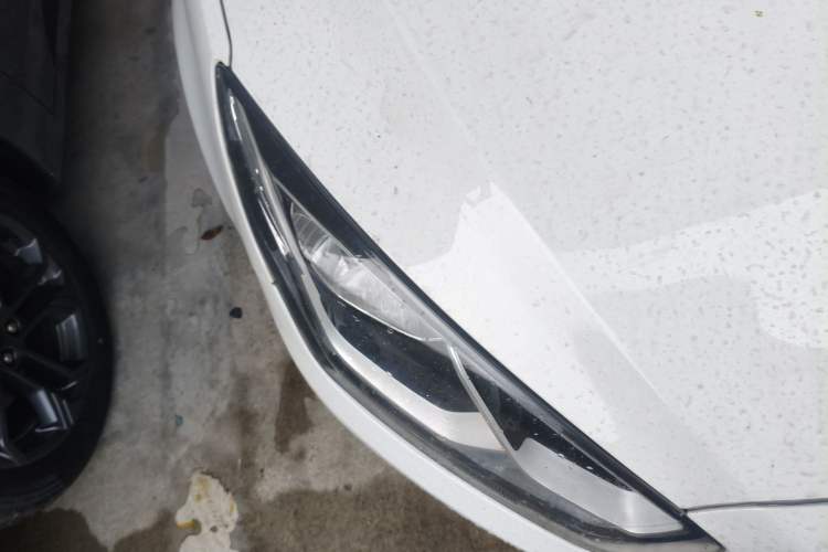 Used Ford Escort 2015 1.5L Automatic Comfort Edition Right Front Headlight