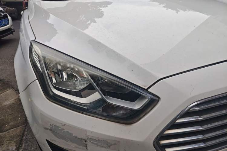 Used Ford Escort 2015 1.5L Automatic Fashion Model Right Front Headlight