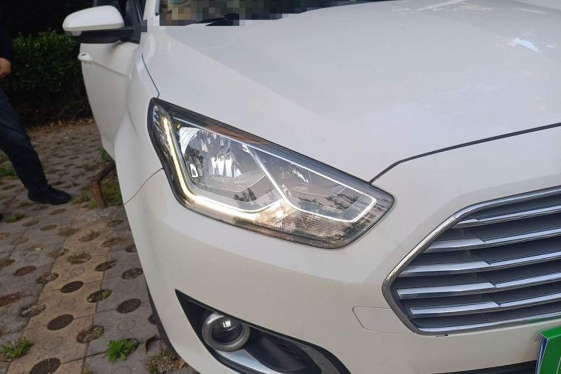 Used Ford Escort 2015 1.5L Manual Comfort Model Right Front Headlight