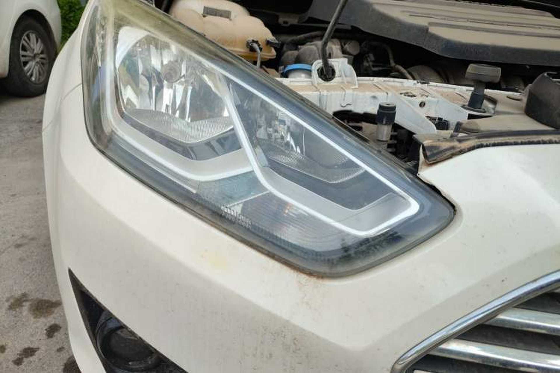 Used Ford Escort 2015 1.5L Manual Comfort Model Right Front Headlight