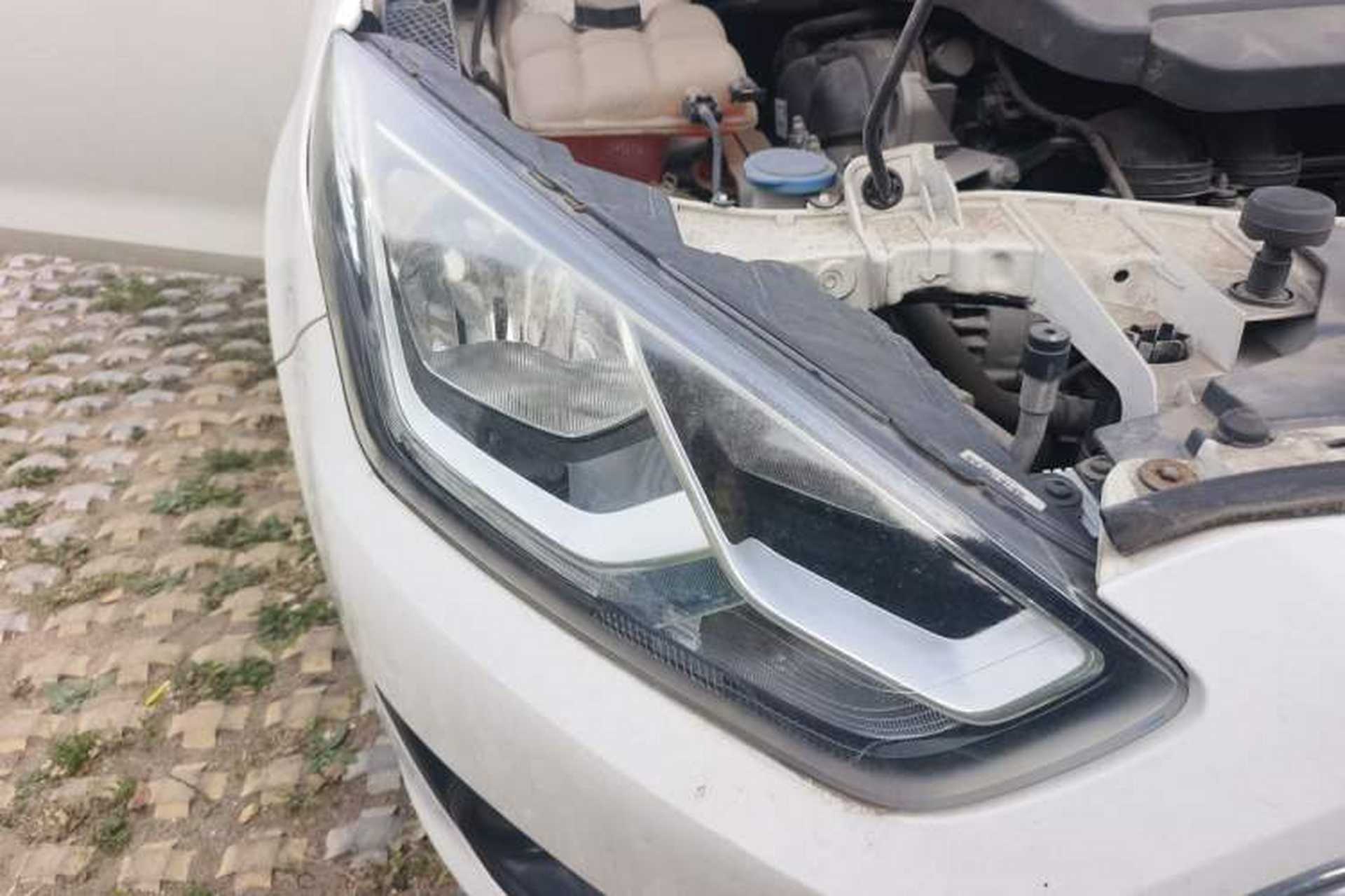 Used Ford Escort 2015 1.5L Manual Comfort Model Right Front Headlight