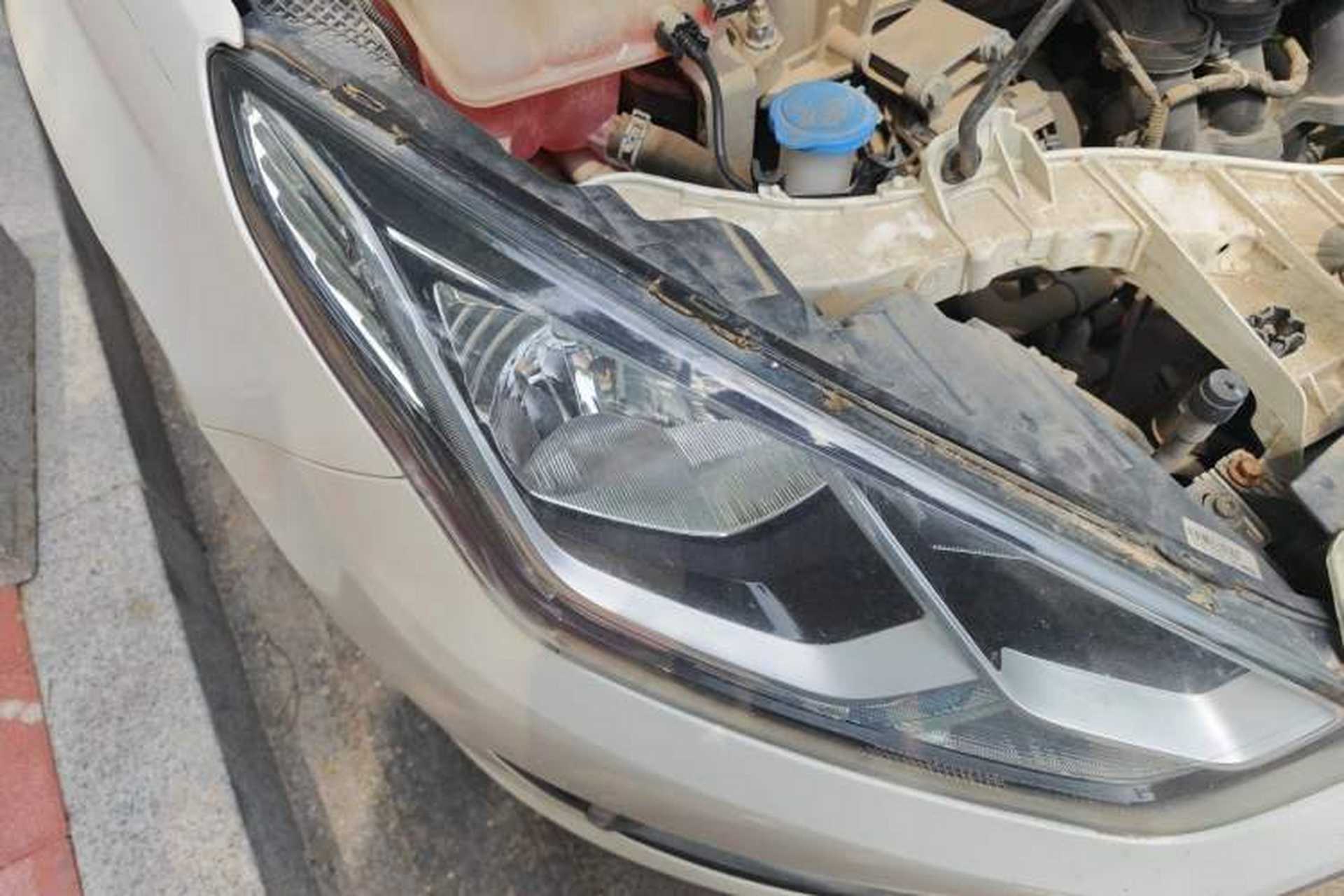 Used Ford Escort 2015 1.5L Manual Comfort Model Right Front Headlight