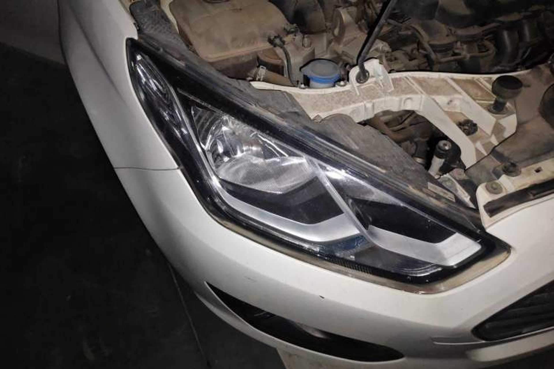 Used Ford Escort 2015 1.5L Automatic Comfort Edition Right Front Headlight