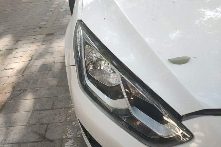 Used Ford Escort 2015 1.5L Manual Comfort Model Right Front Headlight