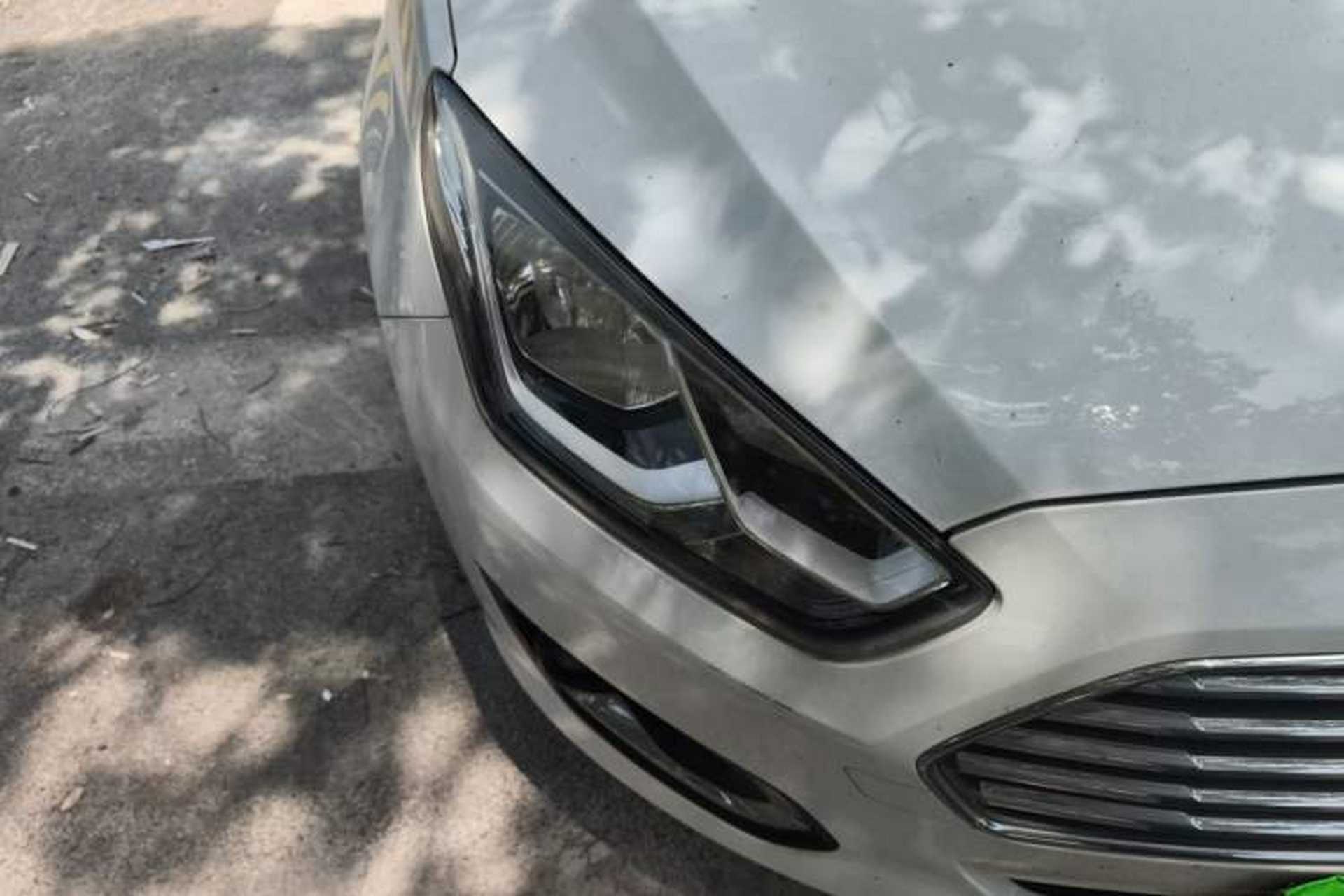 Used Ford Escort 2015 1.5L Automatic Fashion Model Right Front Headlight