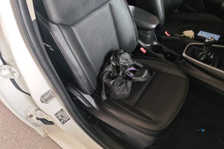 Used Ford Escort 2015 1.5L Manual Fashion Edition Right Front Seat