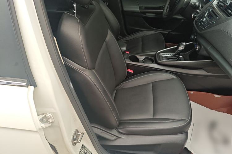 Used Ford Escort 2015 1.5L Automatic Fashion Model Right Front Seat