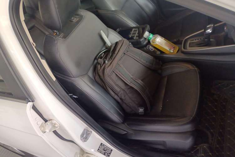 Used Ford Escort 2015 1.5L Automatic Fashion Model Right Front Seat