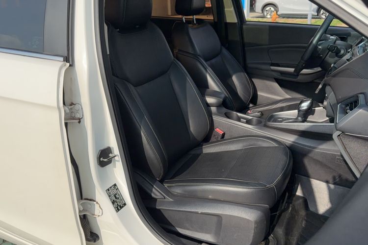 Used Ford Escort 2015 1.5L Automatic Fashion Model Right Front Seat