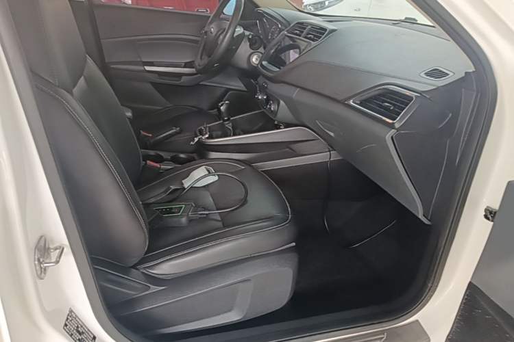 Used Ford Escort 2015 1.5L Manual Fashion Edition Right Front Seat